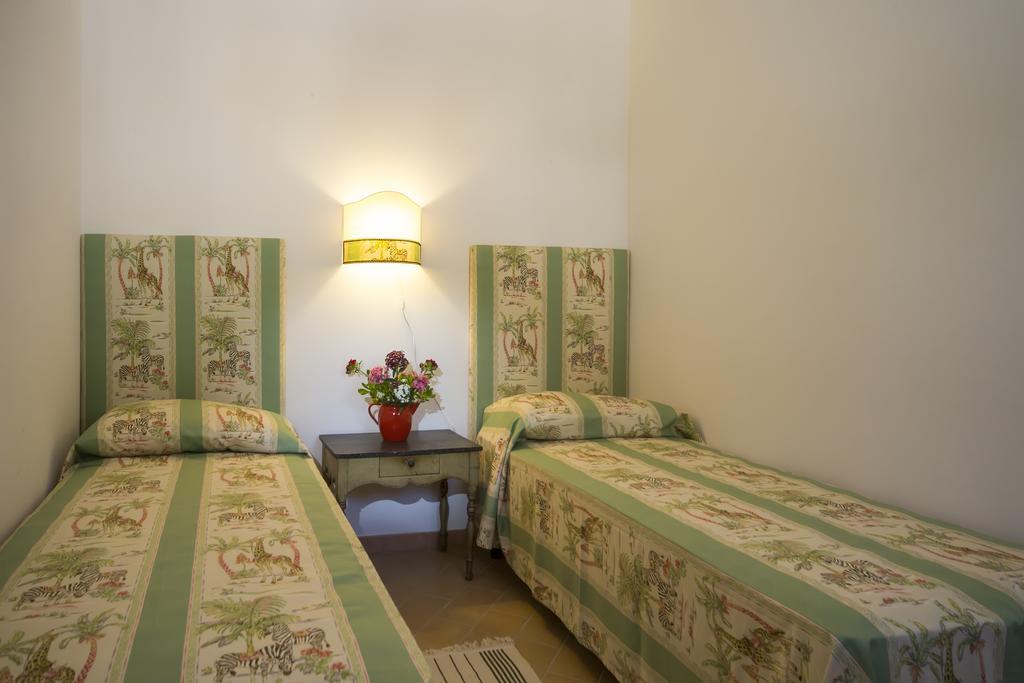 Le Case Dello Zingaro Contrada Sauci Grande Chambre photo
