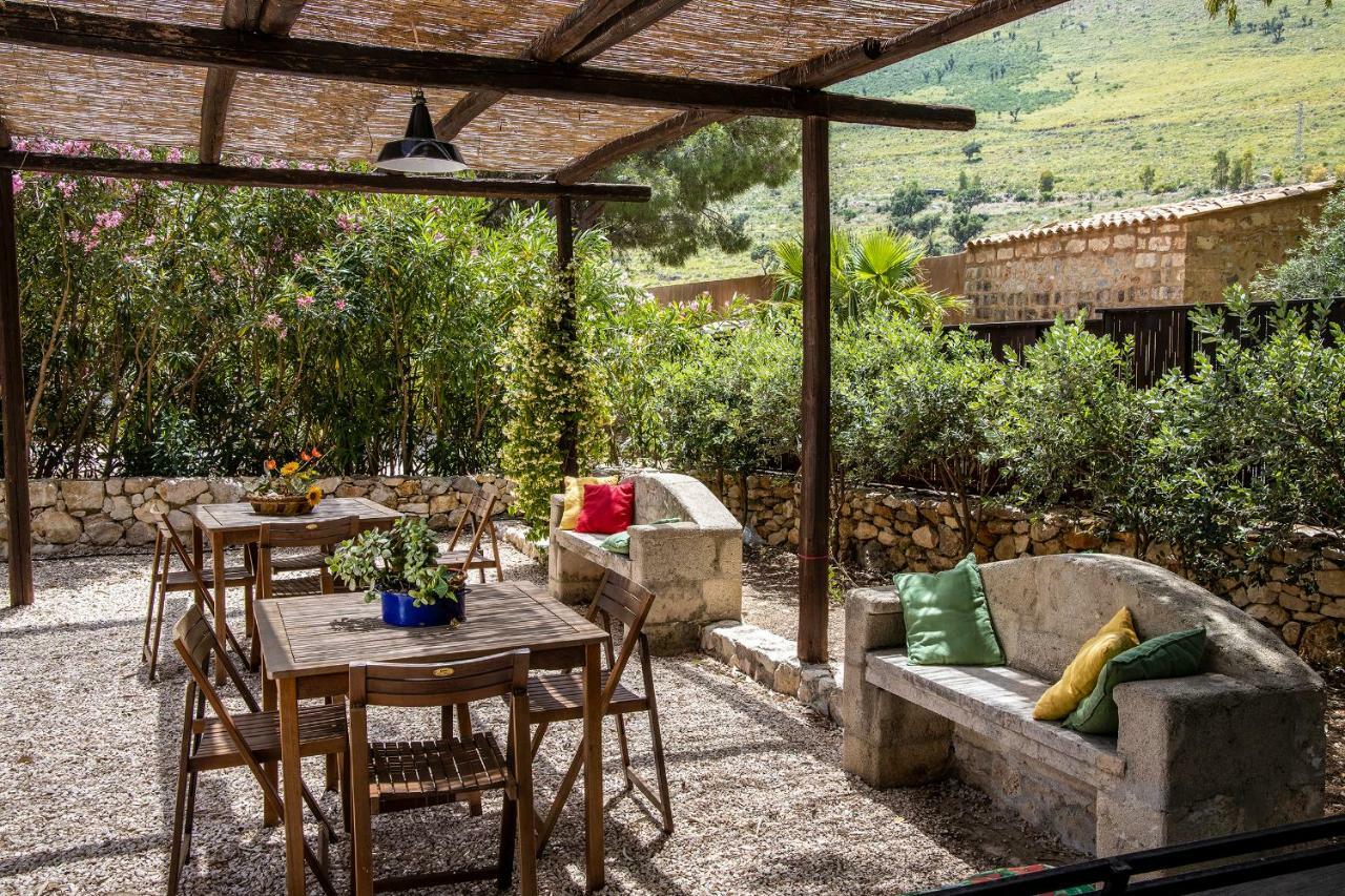 Le Case Dello Zingaro Contrada Sauci Grande Extérieur photo